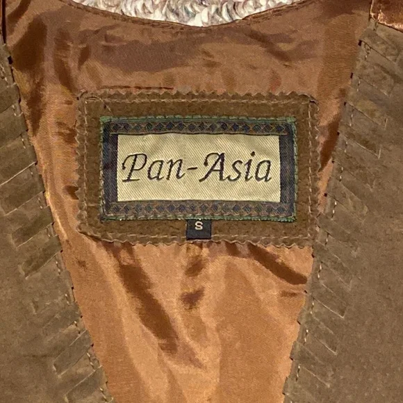 Pan-Asia Genuine Leather Vest - Picture 5 of 11